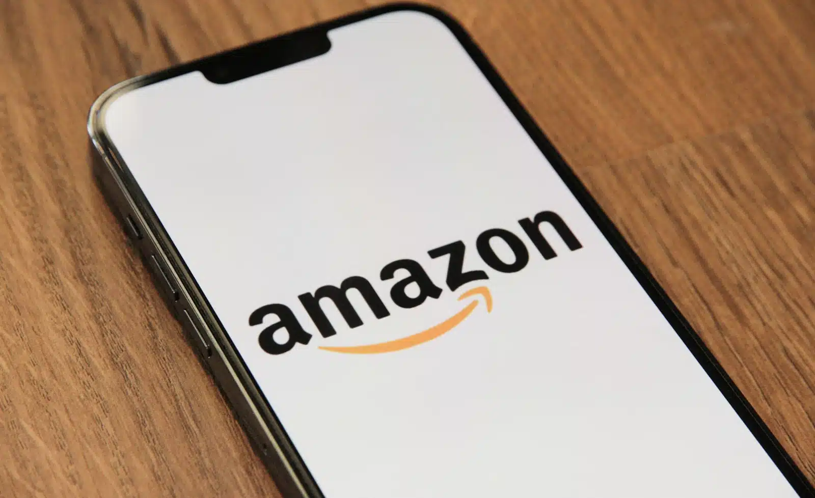 Amazon se lance à son tour dans l'IA en investissant sur la startup IA AnthropicAmazon se lance à son tour dans l'IA en investissant sur la startup IA Anthropic